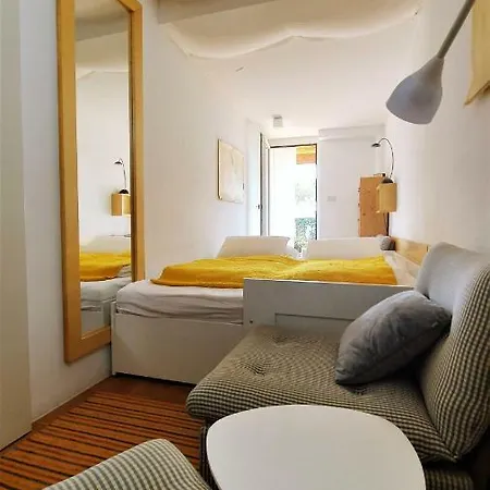 Mediterranean House Дом отдыха Умаг