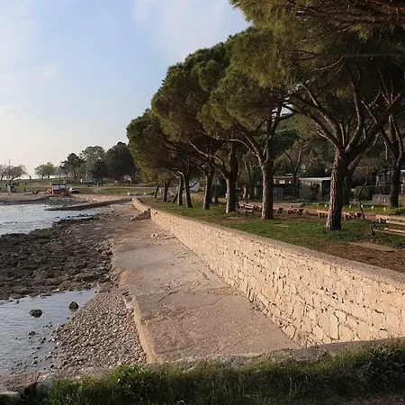 Mediterranean House 度假居 *